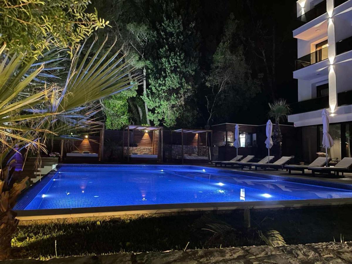Pino Boutique Hotel ウルツィニ エクステリア 写真