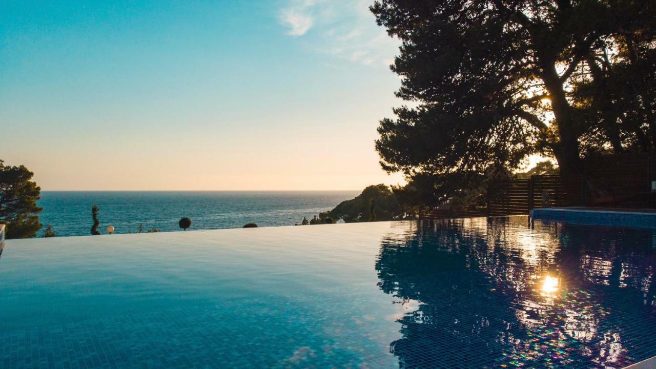 Pino Boutique Hotel ウルツィニ エクステリア 写真